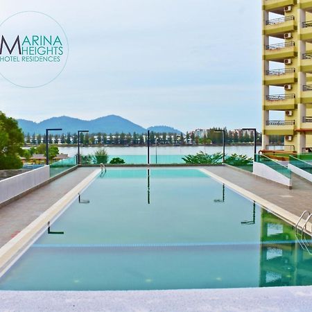 มารีน่า ไฮท์ โฮเต็ล เรสซิเดนซ์ Hotel ลุมุต ภายนอก รูปภาพ