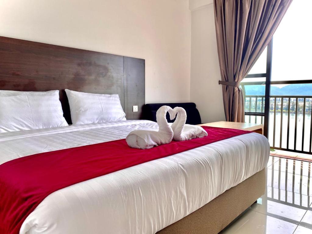 มารีน่า ไฮท์ โฮเต็ล เรสซิเดนซ์ Hotel ลุมุต ภายนอก รูปภาพ