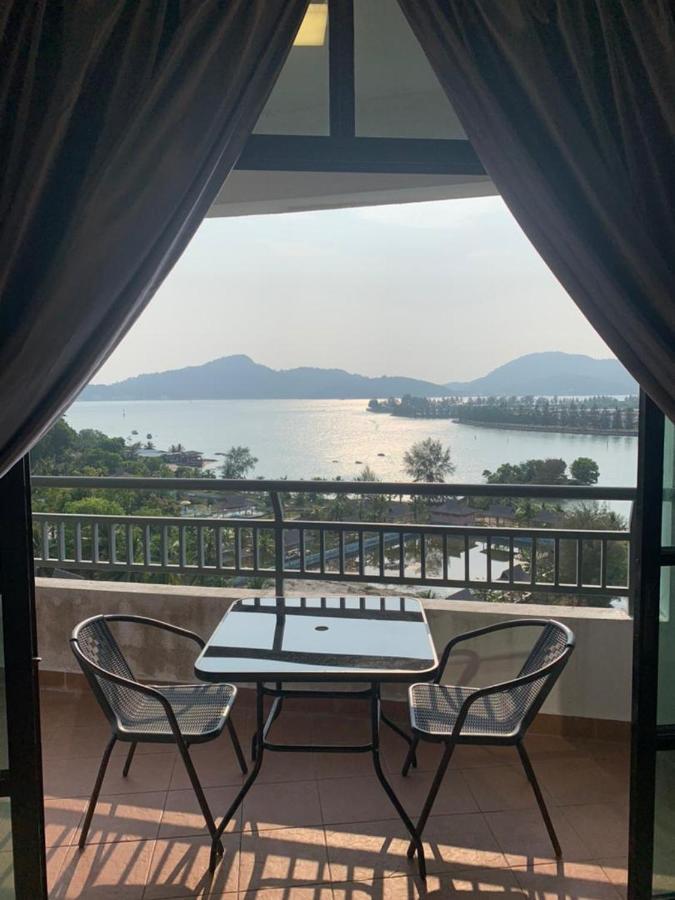 มารีน่า ไฮท์ โฮเต็ล เรสซิเดนซ์ Hotel ลุมุต ภายนอก รูปภาพ